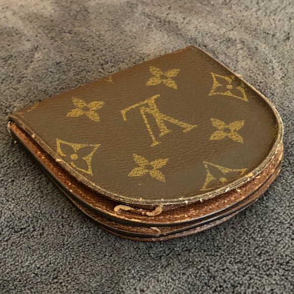 GENUINE LOUIS VUITTON Monogram Coin case - Picture 5 of 16